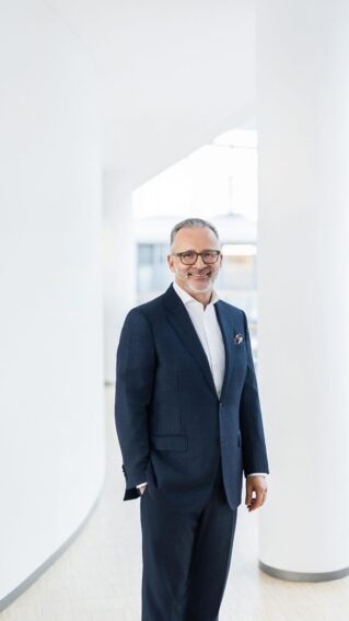 Carsten Knobel'